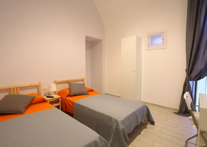 A Festa Bed and Breakfast Νάπολη