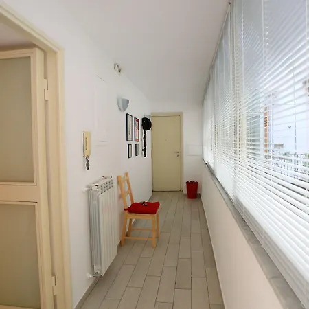 A Festa Bed and Breakfast Νάπολη