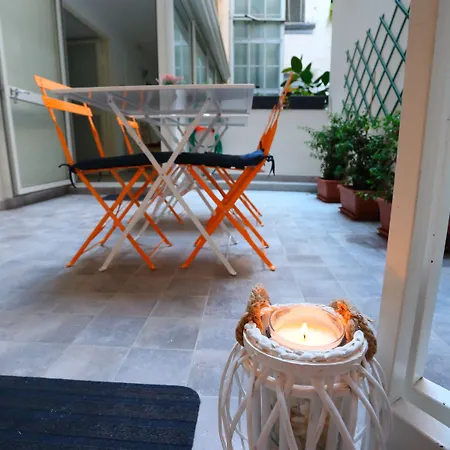 ベッド・アンド・ブレックファスト A Festa ナポリ